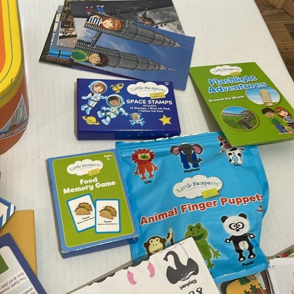 Little Passports lot - Picture 4 of 10